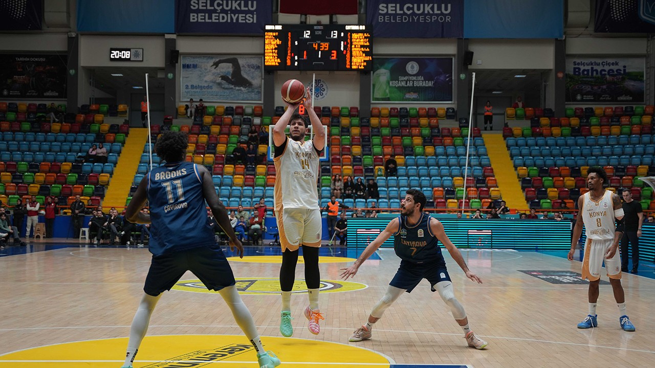 Büyükşehir’den evinde kritik galibiyet