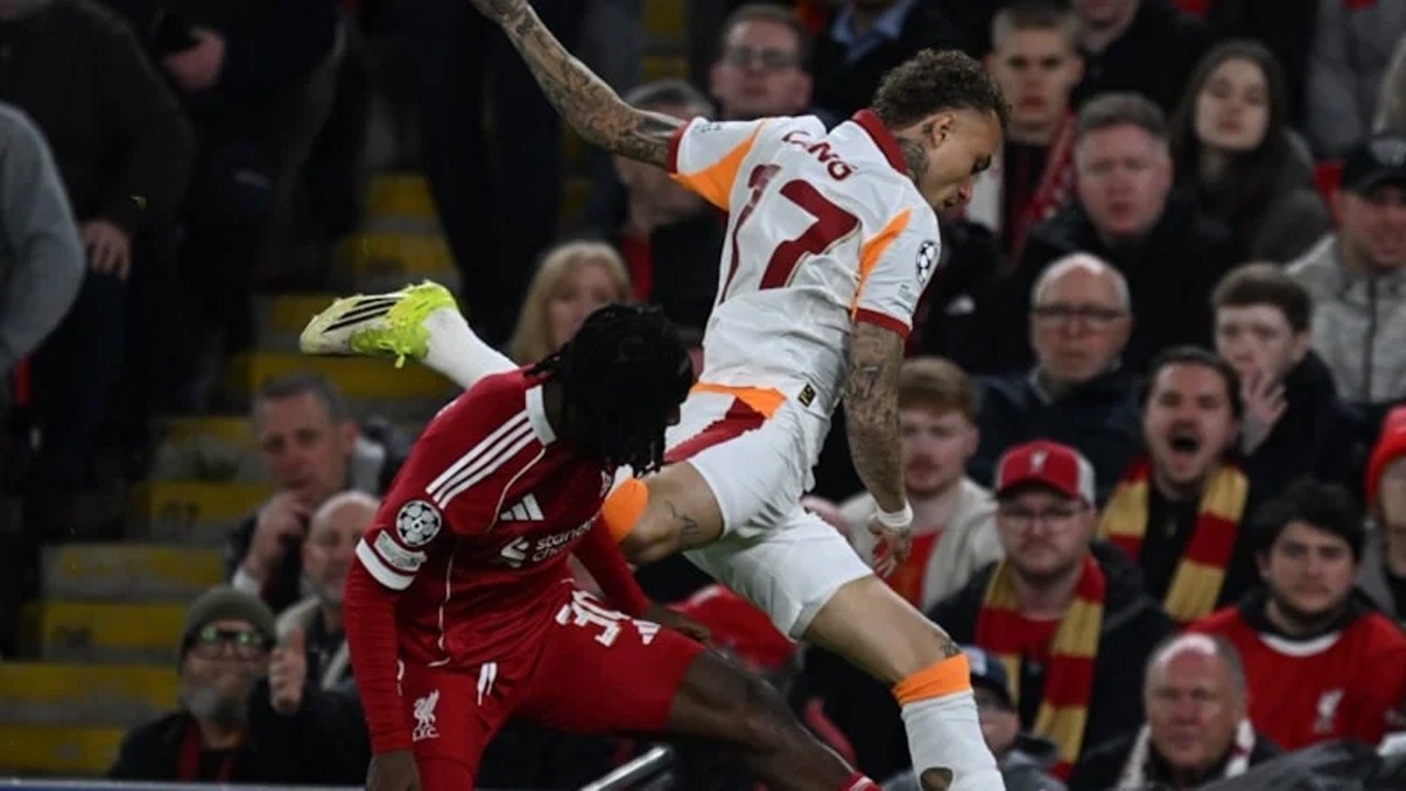 Galatasaray'dan Osimhen ve Lang ile ilgili kötü haberler