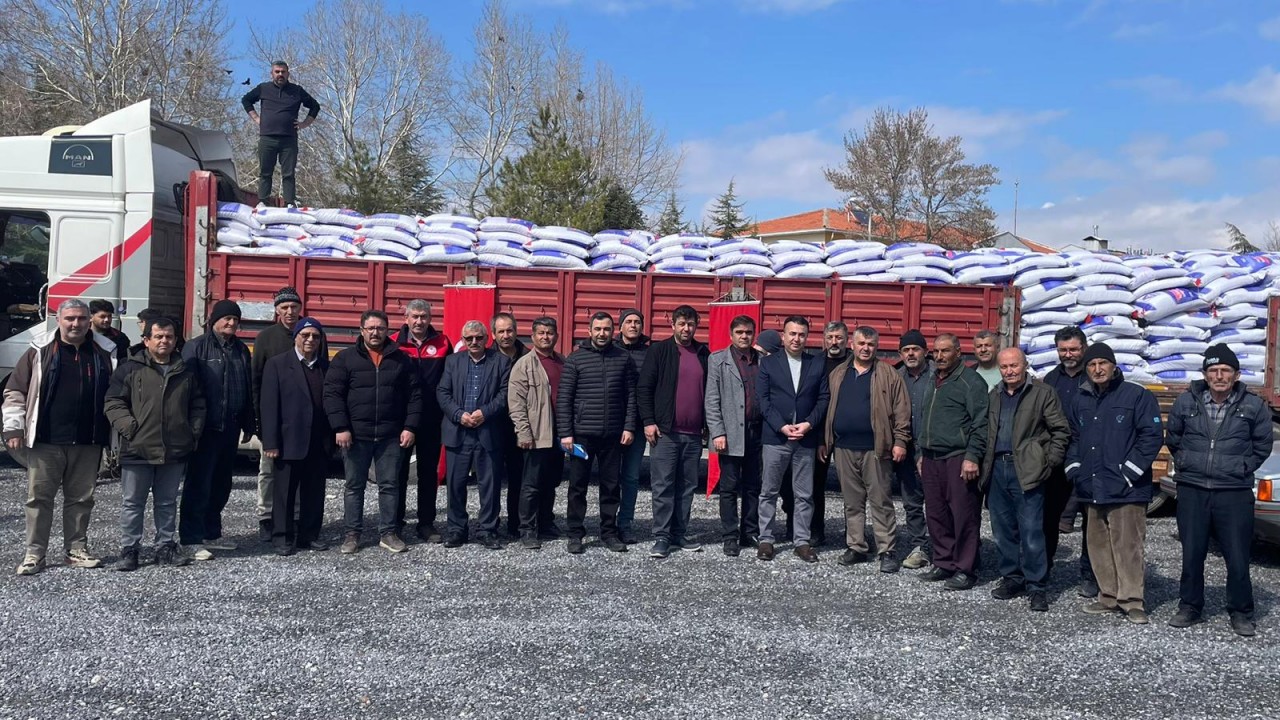 Beyşehir'de 125 üreticiye nohut tohumu dağıtıldı