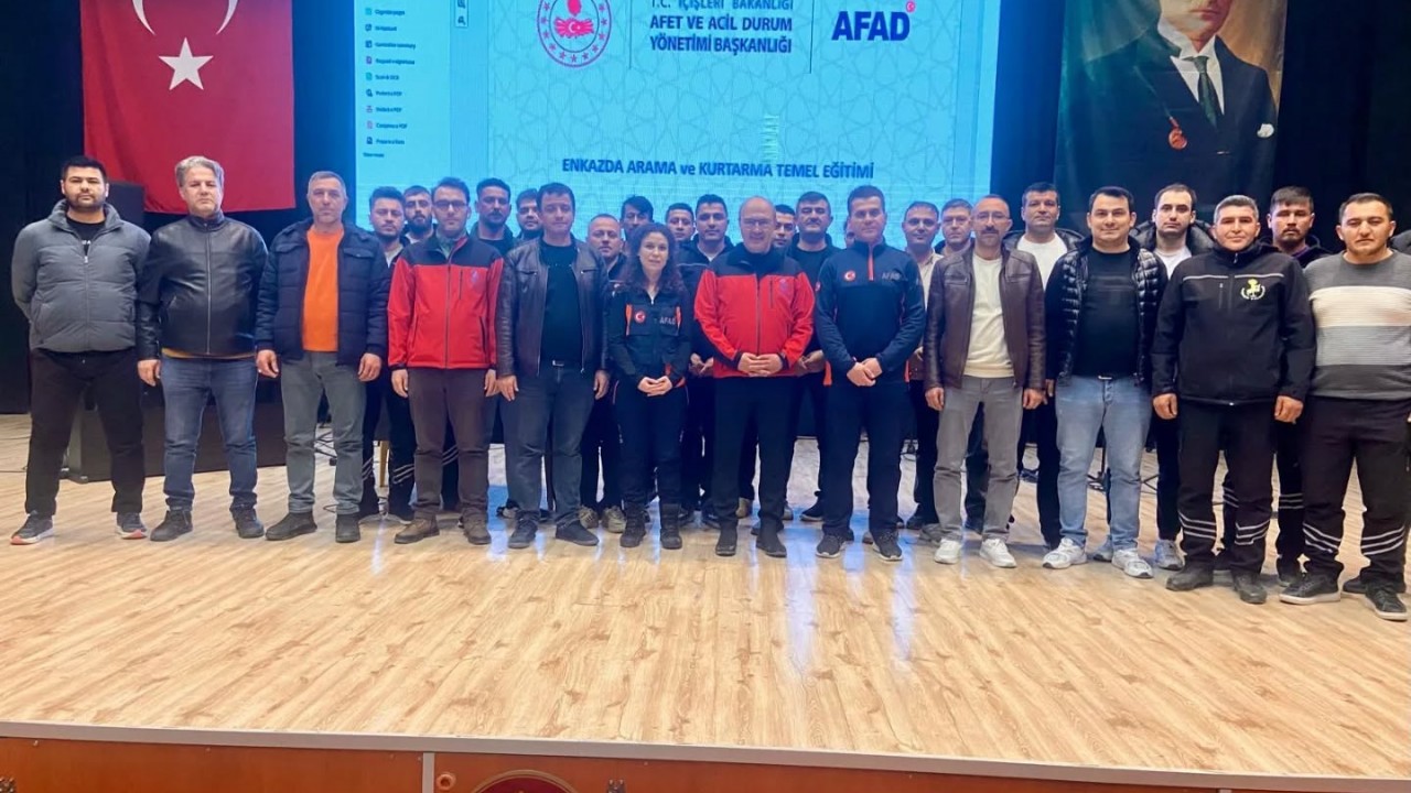 Akşehir Belediyesi Arama Kurtarma (AKAK) resmi görevine başladı