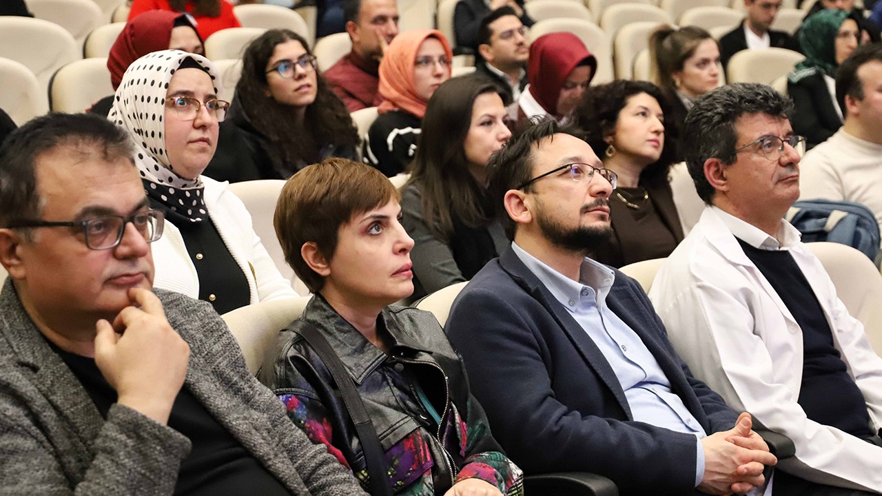 Bilim İnsanları NEÜ’de Nanotıp üzerine buluştu