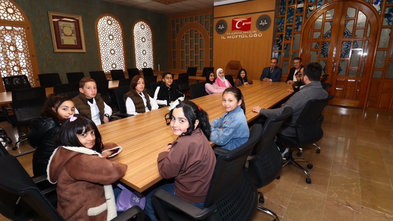 Konya’da misafir edilen Gazzeli çocuklar İl Müftülüğünü ziyaret etti