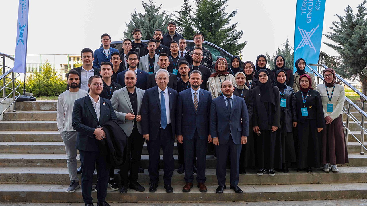 Gençliğin geleceğine yön veren İhtisas Akademisi Konya Programı başladı