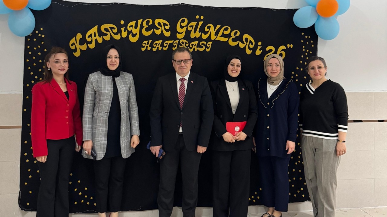 Konya’da öğrencilere dezenformasyonla mücadele ve güvenli sosyal medya kullanımı eğitimi verildi