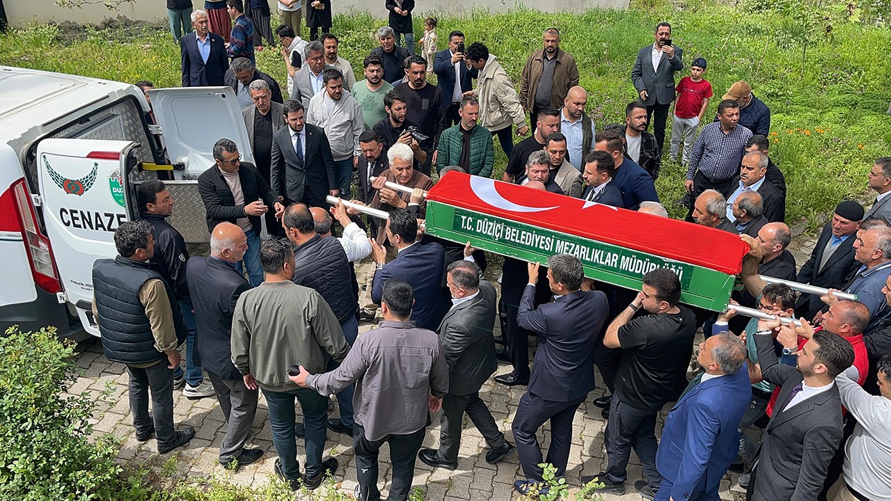 Okul saldırısında hayatını kaybeden Adnan Osmaniye’de toprağa verildi