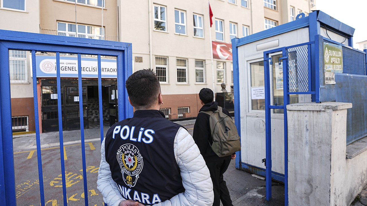 Ülke genelinde okullarda güvenlik tedbirleri artırıldı