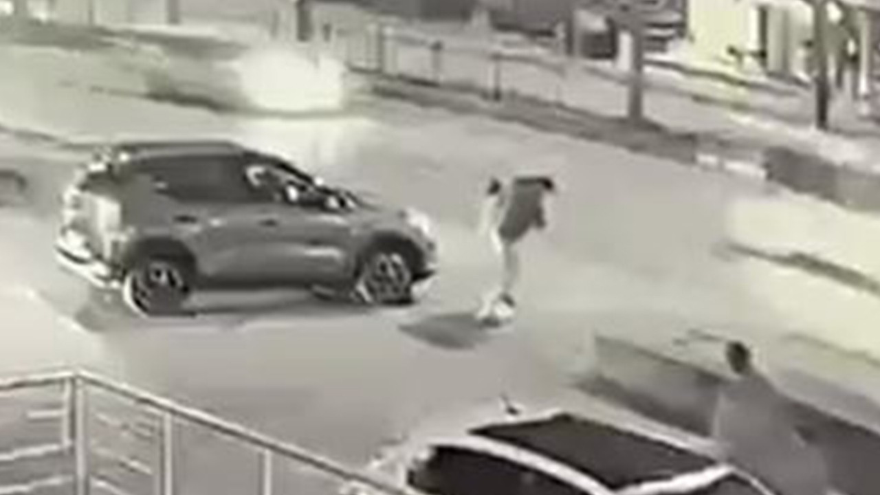 Aynı restoranda çalıştığı mesai arkadaşını 9 bıçak darbesiyle öldürdü