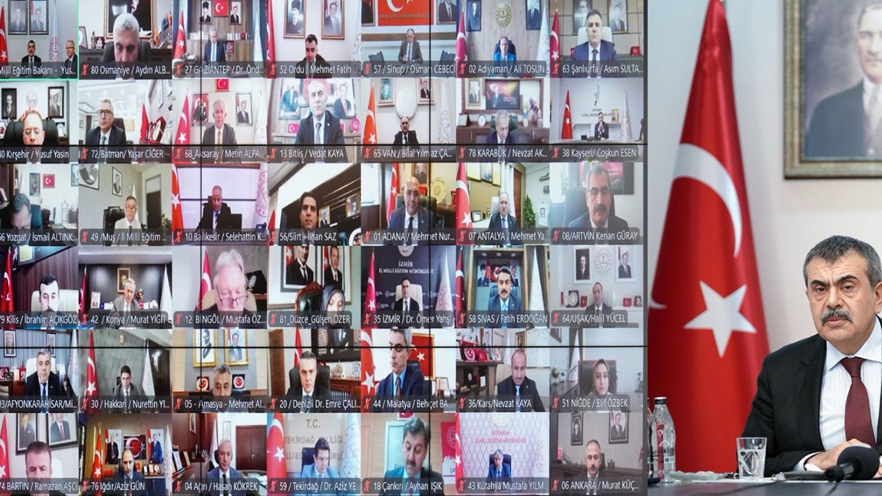 Bakan Tekin, 81 ilin milli eğitim müdürleriyle toplantı yaptı