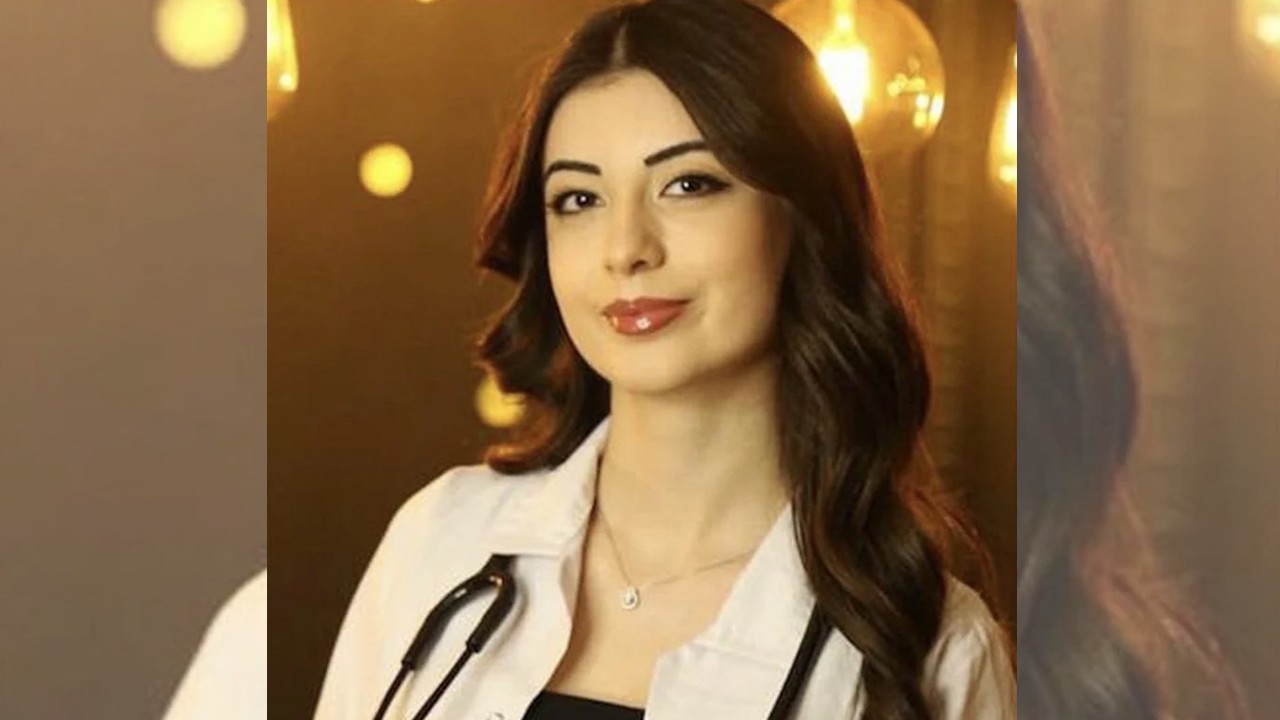 Genç doktor feci kazada can verdi