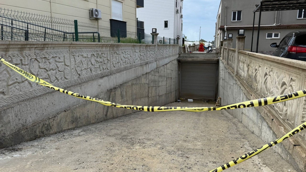 Yolu kısaltmak isterken apartman boşluğuna düşerek hayatını kaybetti
