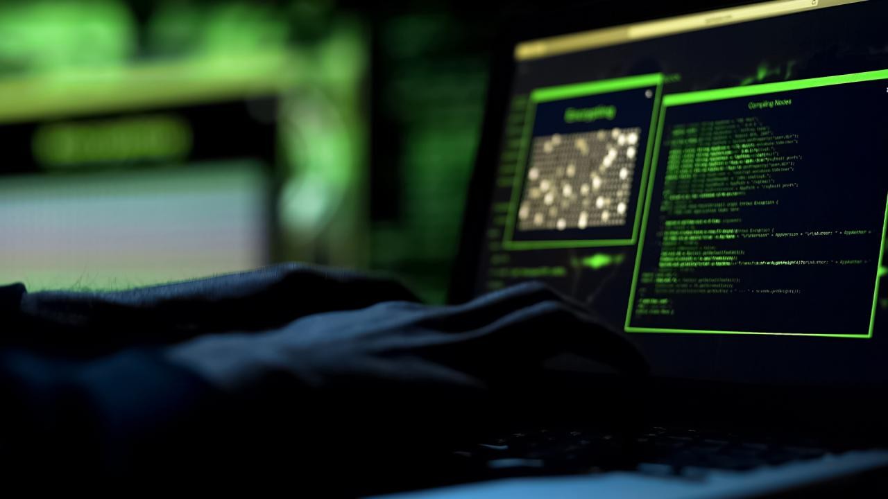 275 okulu hedef gösteren 389 hesap kullanıcısı gözaltına alındı