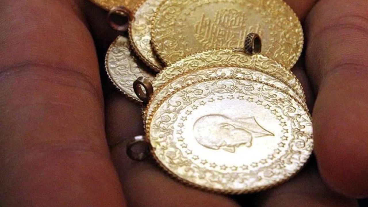 Altın ve gümüş yeni haftaya düşüşle başladı