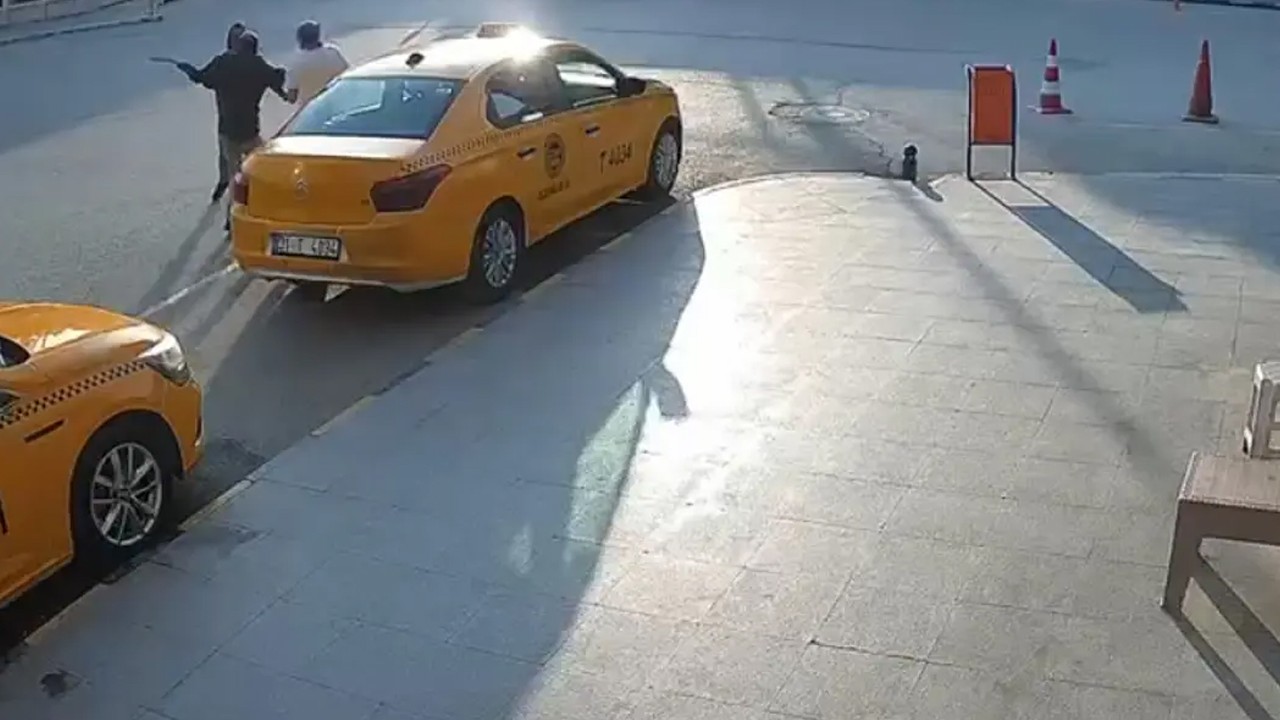 Suç makinesi satırla dehşet saçtı! Bir saatte 3 kişiye saldırdı