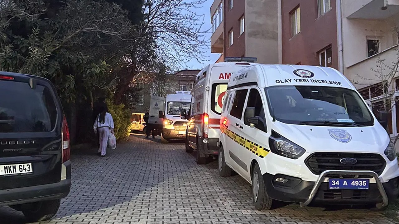 Annesini ve babasını öldürüp kendi yaşamına son verdi