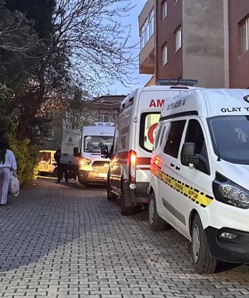 Annesini ve babasını öldürüp kendi yaşamına son verdi