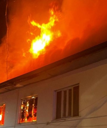 Ev yangını can aldı