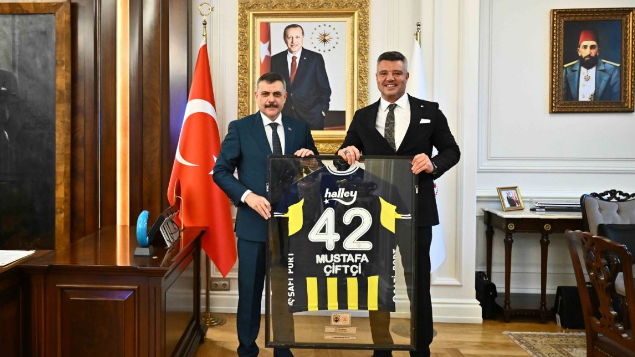 İçişleri Bakanı Mustafa Çiftçi'ye 42 numaralı forma