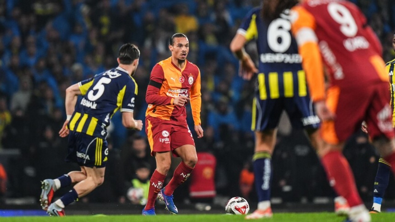 Galatasaray - Fenerbahçe derbisinin muhtemel 11'leri
