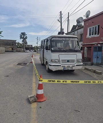 2 yaşındaki çocuk babasının kullandığı aracın altında kalarak can verdi