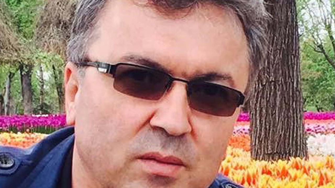 Birlikte içki içerken tartıştığı arkadaşını demir çubukla öldürdü