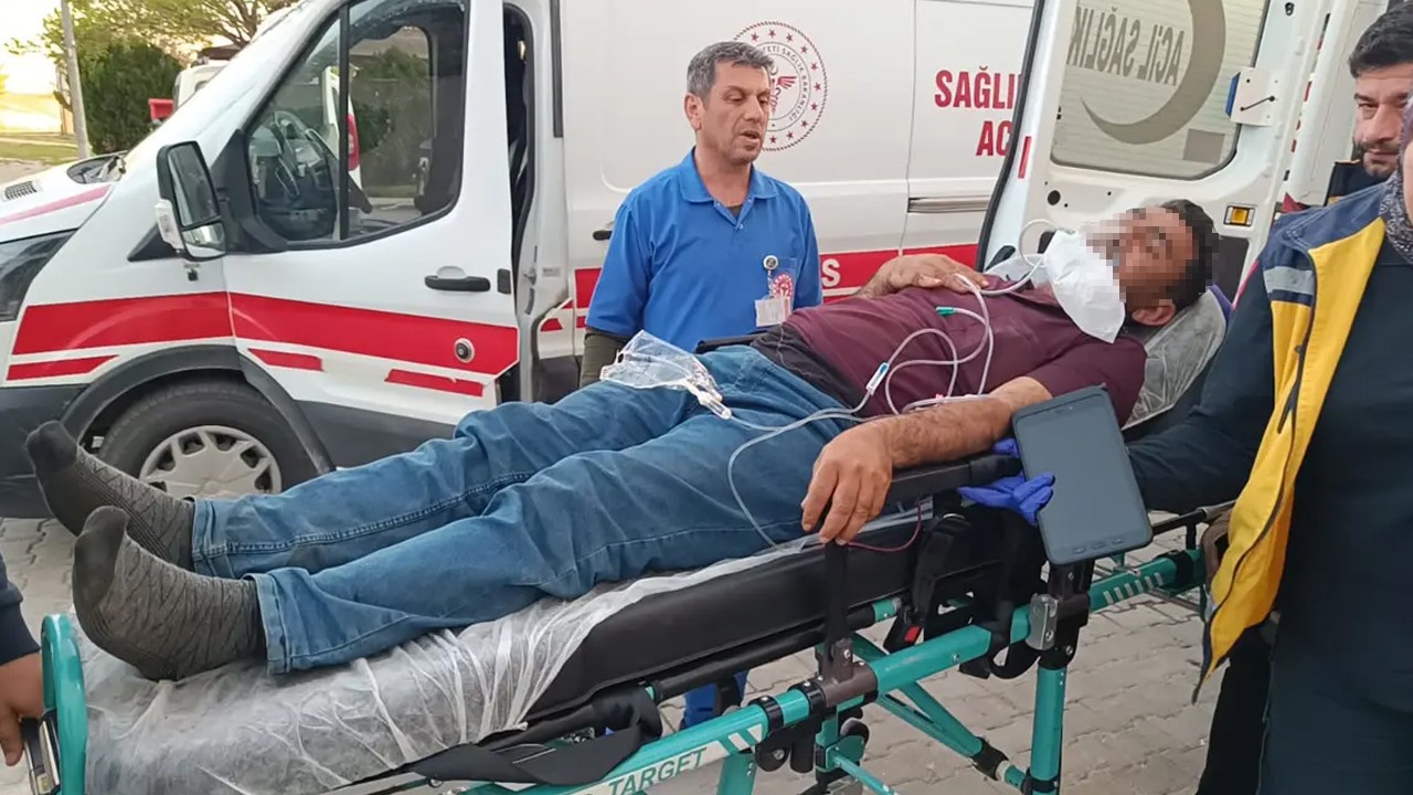 Husumetli komşuların sopalı bıçaklı kavgasında kan aktı