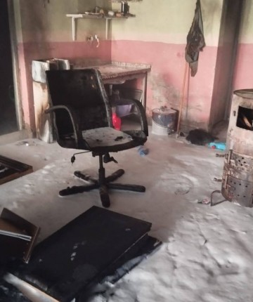 Sobaya dökülen tiner parladı: 1 kişi ağır yaralandı