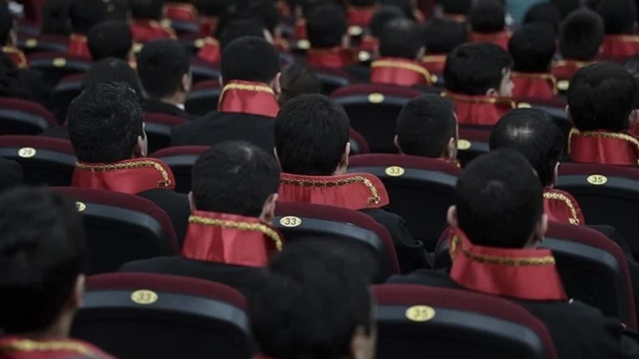 Hakim ve savcıların terfi kuralları sil baştan: Yüzde 80 şartı getirildi