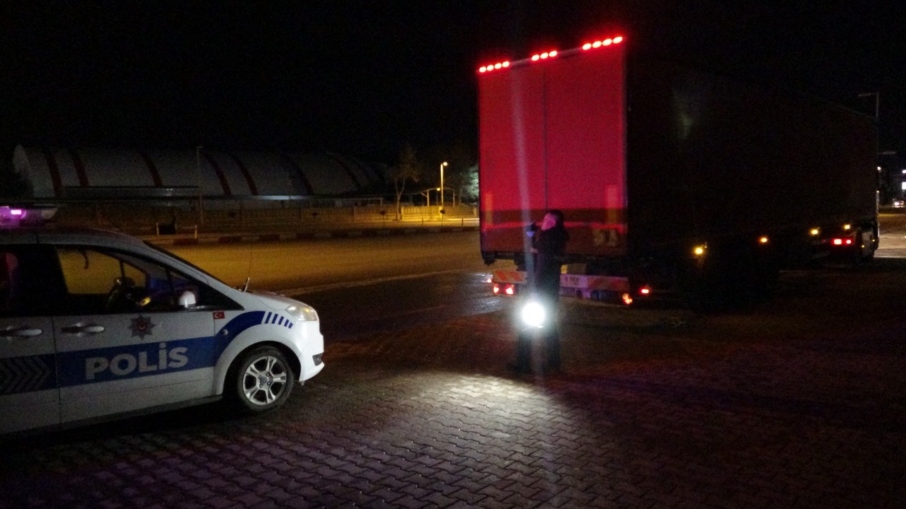 Yol kenarında kanlar içerisinde bulundu! Hastanede hayatını kaybetti