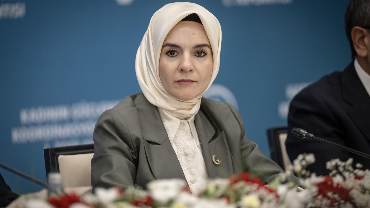 Bakan Göktaş: Annelik, reklam diline indirgenerek değersizleştirilecek bir kavram değil