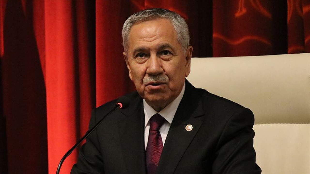 Bülent Arınç: Abdullah Gül, cumhurbaşkanı adayı olmayacak