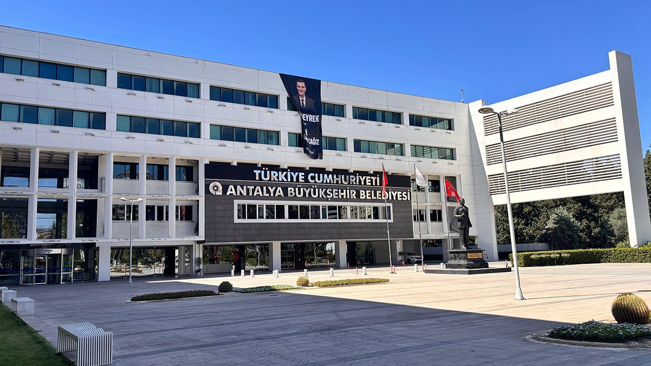 Antalya Büyükşehir Belediyesi'ne yönelik soruşturmada 14 tutuklama