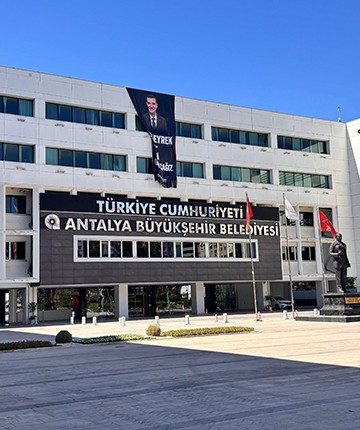 Antalya Büyükşehir Belediyesi'ne yönelik soruşturmada 14 tutuklama