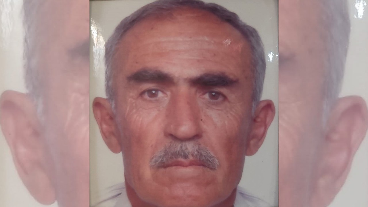 Yanan evde mahsur kalan yaşlı çift hayatını kaybetti