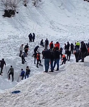 Çığ altında kalan çoban için yeniden başlatılan arama çalışmaları 4'üncü gününde