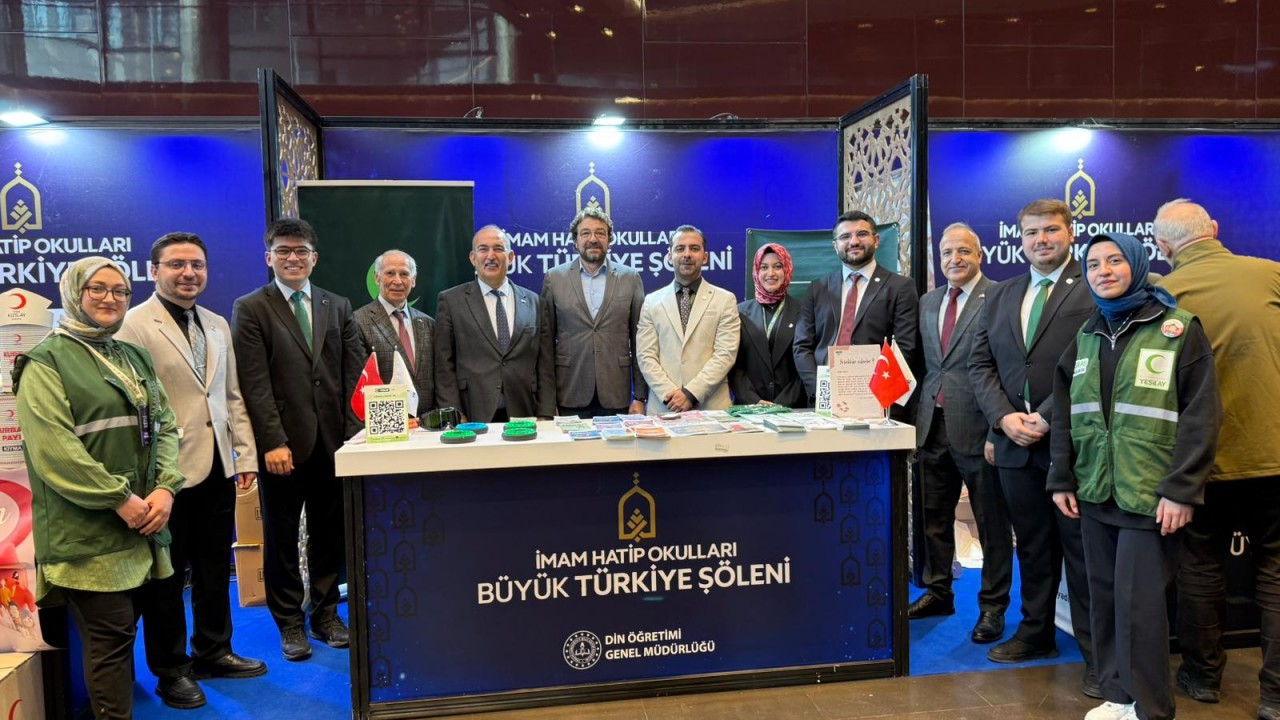 Yeşilay’dan İmam Hatip Okulları Büyük Türkiye Şöleni’nde farkındalık çalışmaları