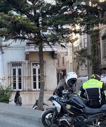 28 yaşındaki Ramazan evinde ölü bulundu; kız arkadaşı gözaltına alındı