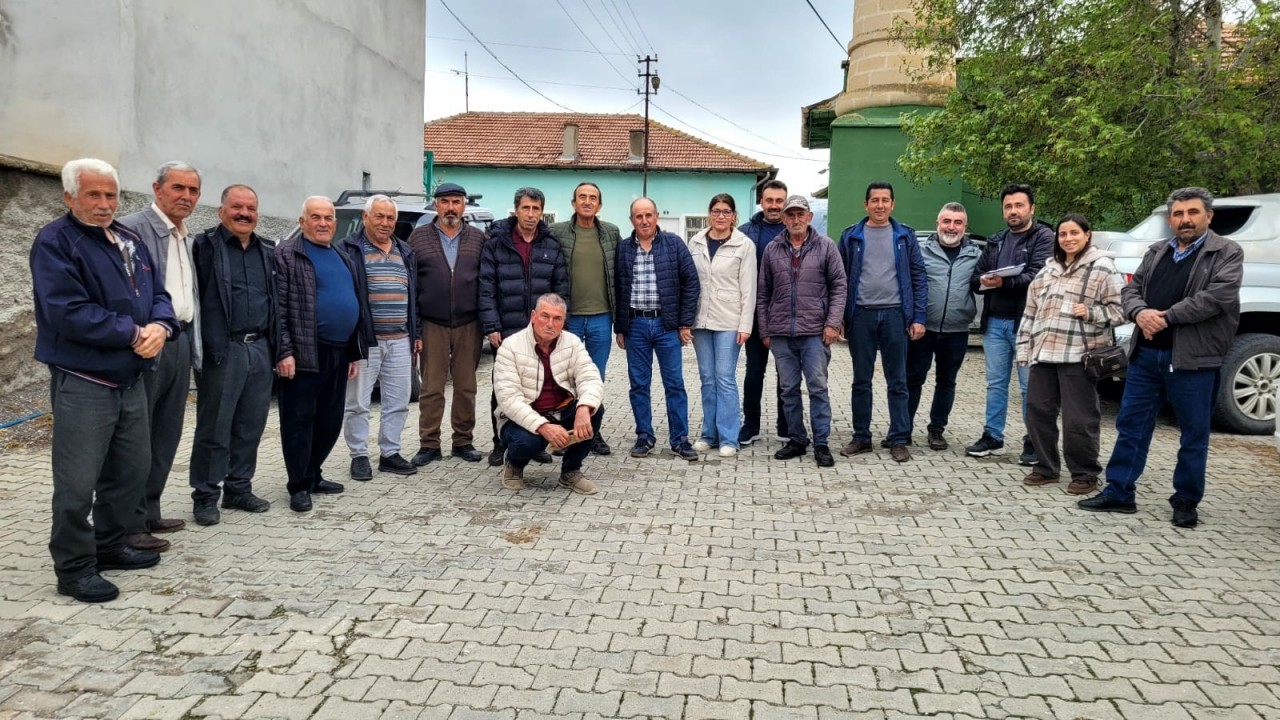 Ereğli’de çiftçiler gübre seçimi ve sürdürülebilir tarım uygulamaları hakkında bilgilendirildi