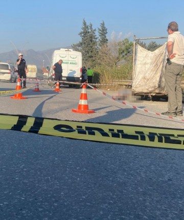 Tırla çarpışan sepetli motosikletin sürücüsü hayatını kaybetti