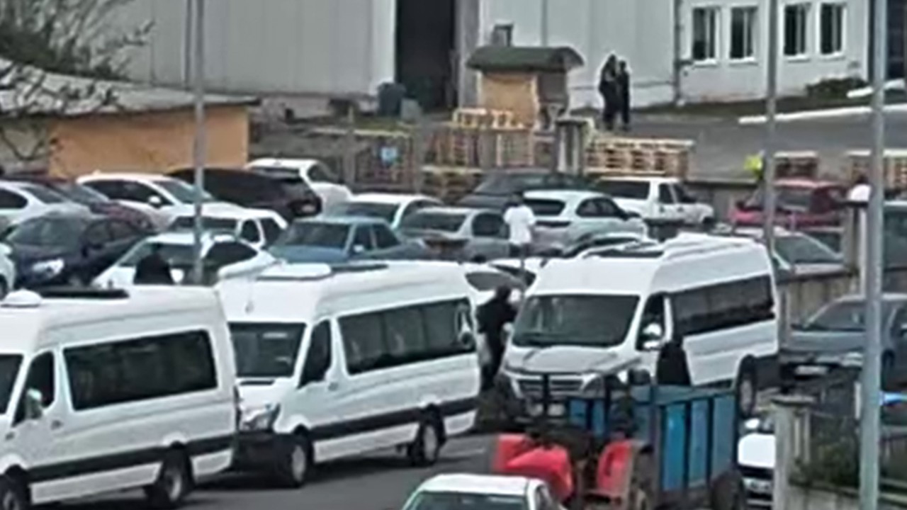 Fabrikada patlama sonrası yangın! 1'i ağır, 8 yaralı