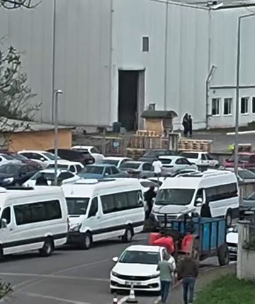 Fabrikada patlama sonrası yangın! 1'i ağır, 8 yaralı