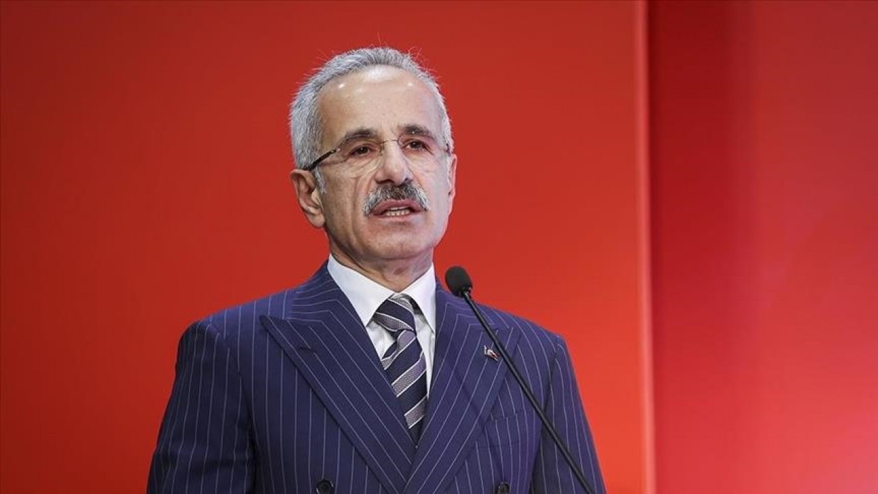 Abdulkadir Uraloğlu duyurdu: Konteyner ve yük taşımacılığında rekor geldi