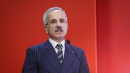 Abdulkadir Uraloğlu duyurdu: Konteyner ve yük taşımacılığında rekor geldi
