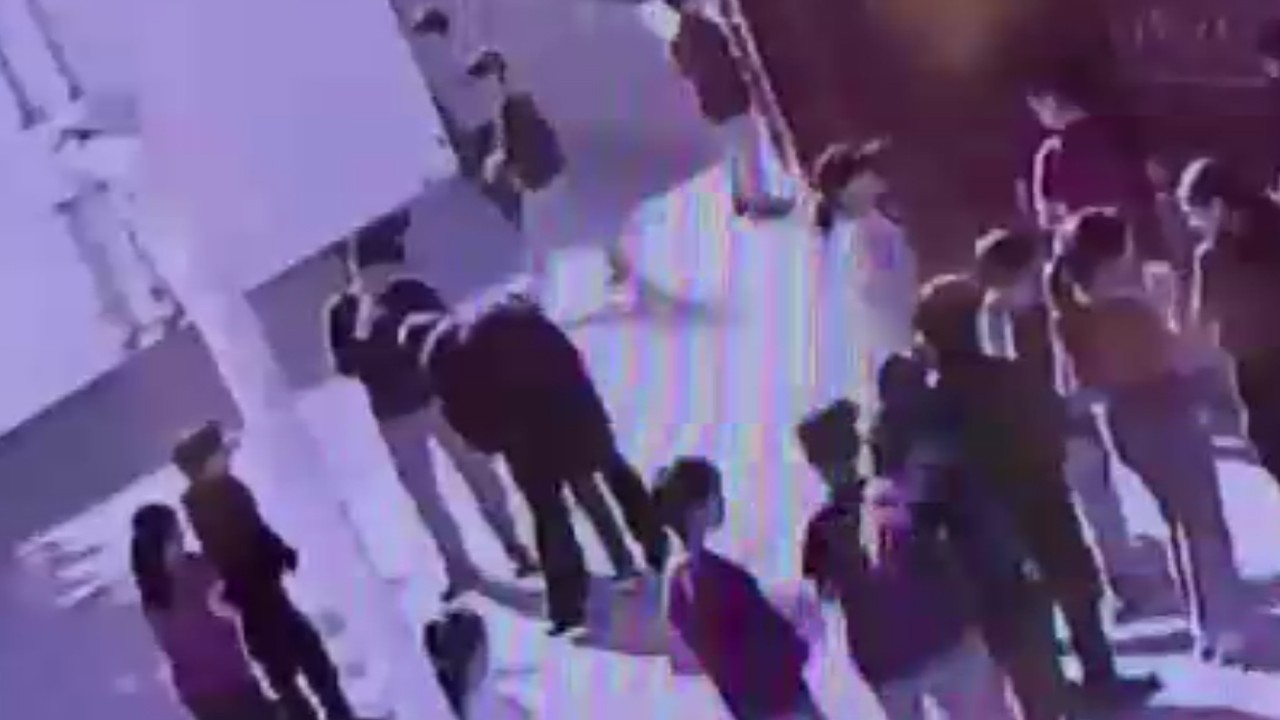 Öğretmenden hayat kurtaran müdahale! O anlar kamerada
