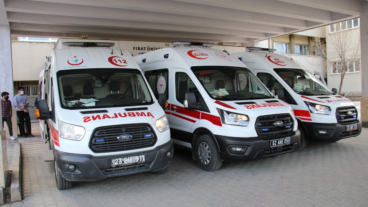 Boş sandığı tabanca ateş aldı, 19 yaşındaki genç ağır yaralandı