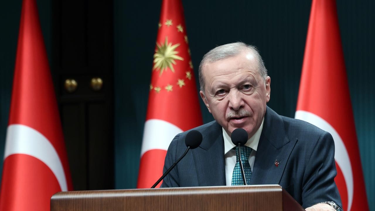 Cumhurbaşkanı Erdoğan'dan Turkcell Kadın Futbol Süper Ligi Şampiyonu Fenerbahçe Futbol Takımı'na tebrik