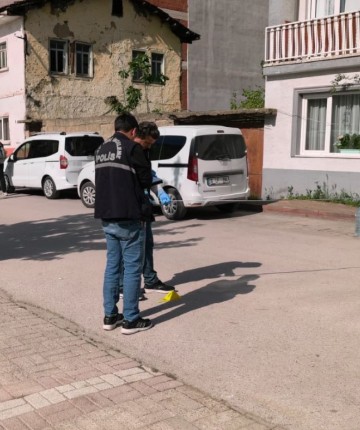 Silahla bir kişiyi yaralamıştı, çatıda yakalandı
