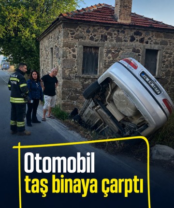 Otomobil taş binaya çarptı