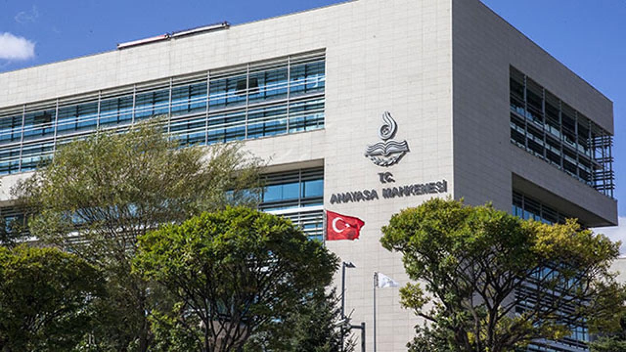 Reklam Kurulu'nun "içeriği çıkarma ve erişim engeli" yetkisi Anayasa'ya uygun bulundu