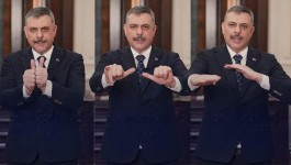 İçişleri Bakanı Mustafa Çiftçi'den işaret diliyle anlamlı mesaj