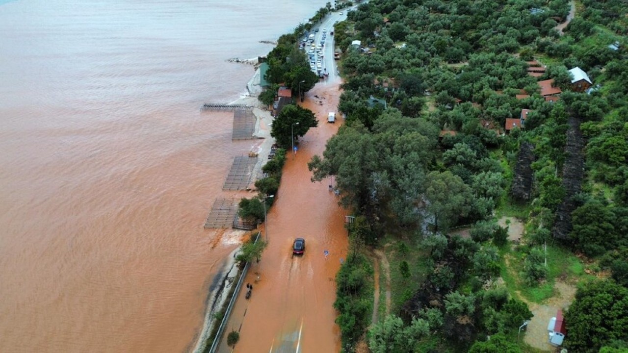 Türkiye genelinde geçen ay 148 şiddetli meteorolojik olay meydana geldi